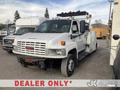 2008 GMC C5E042 Crew-Cab Enclosed Service Truck
