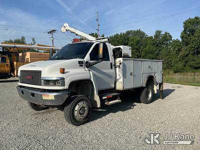 2005 GMC C5500 Mechanics Service Truck