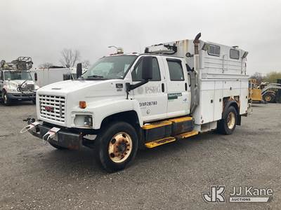 2007 GMC C7500 Crew-Cab Enclosed Utility Truck