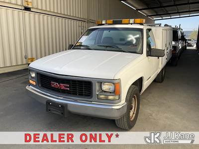 2000 GMC Sierra Classic 2500 Reg. Cab 2WD Service Truck