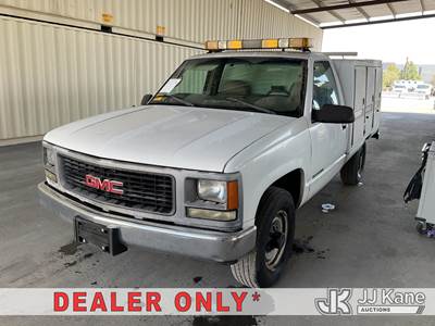 2000 GMC Sierra Classic 2500 Reg. Cab Enclosed Service Truck