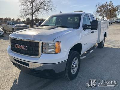 2012 GMC Sierra 2500HD Extended-Cab Service Truck