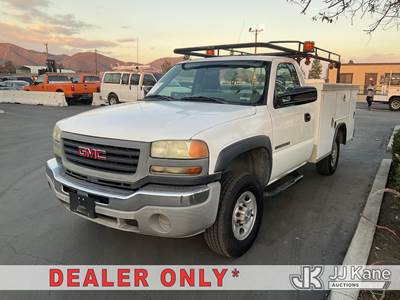 2004 GMC Sierra 2500HD Service Truck