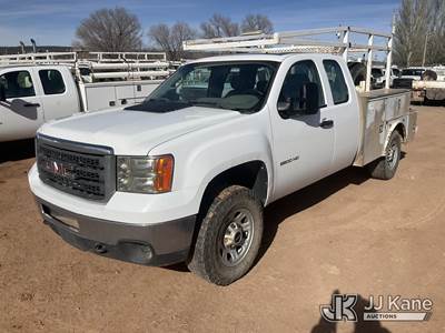 2011 GMC Sierra 2500HD 4x4 Extended-Cab Service Truck