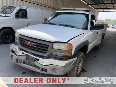 2007 GMC Sierra Classic 2500HD SL 2WD Service Truck