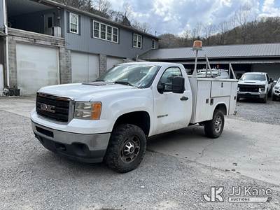 GMC Sierra 2500HD Mechanic / Service Truck