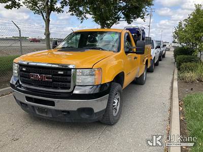 2013 GMC Sierra 2500HD Work Truck Long Box Service Truck