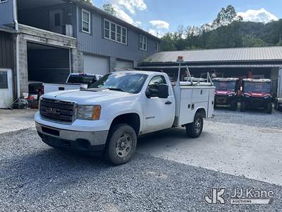 2011 GMC Sierra 2500HD 4x4 Service Truck