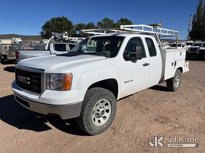 2012 GMC Sierra 2500HD 4x4 Extended-Cab Service Truck