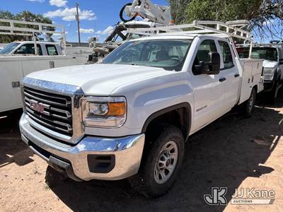 2015 GMC Sierra 2500HD 4x4 Extended-Cab Service Truck