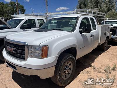 2012 GMC Sierra 2500HD 4x4 Extended-Cab Service Truck