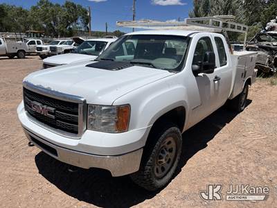 2012 GMC Sierra 2500HD 4x4 Extended-Cab Service Truck