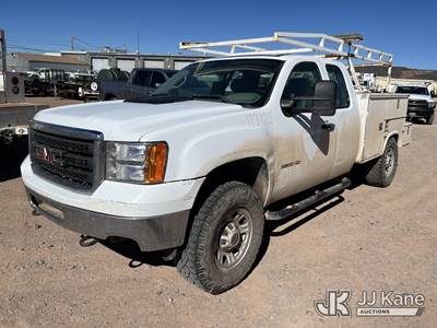 2012 GMC Sierra 2500HD 4x4 Extended-Cab Service Truck