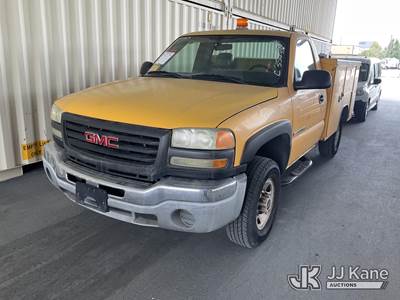 2004 GMC Sierra 2500HD Service Truck