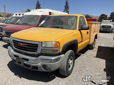 2004 GMC Sierra 2500HD Service Truck