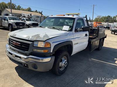2006 GMC Sierra 3500 Regular Cab Flatbed/Service Truck