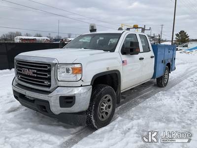 2015 GMC Sierra 3500HD Extended-Cab Service Truck