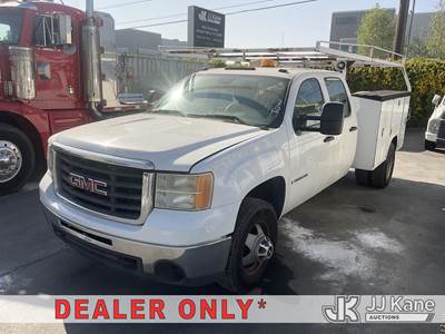 2009 GMC Sierra 3500HD Work Truck Crew Cab DRW 2WD Crew-Cab Service Truck