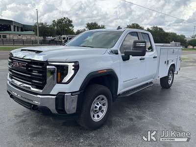 2024 GMC Sierra 3500HD Extended-Cab Enclosed Service Truck