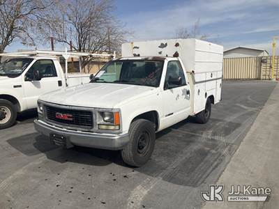 1994 GMC Sierra C/K 3500 Reg. Cab 8-ft. Bed 2WD High Top Service Truck