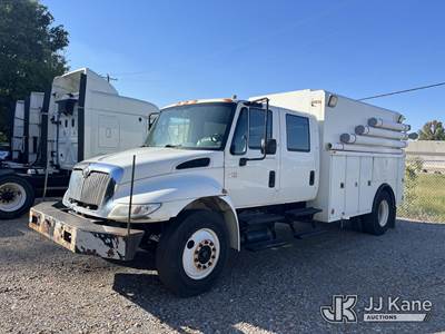 2007 International 4200 Crew-Cab Enclosed Utility Truck