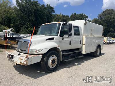 2006 International 4200 Crew-Cab Enclosed Utility Truck