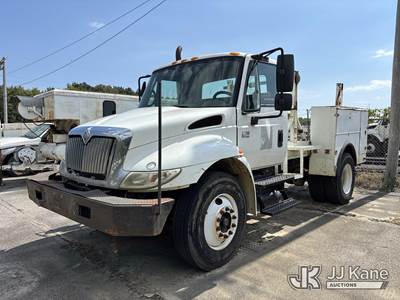 2006 International 4200 Utility Truck