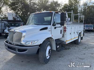 International 4300 Mechanic / Service Truck