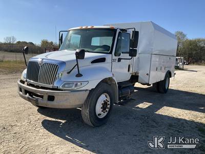 2005 International 4300 Enclosed High-Top Service Truck