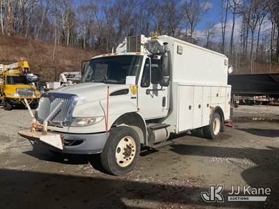 2014 International 4300 Enclosed Utility/Air Compressor Truck