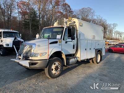 2014 International 4300 Enclosed Utility/Air Compressor Truck