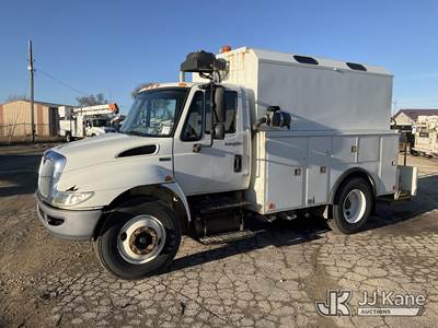 2014 International 4300 High Top Service Truck
