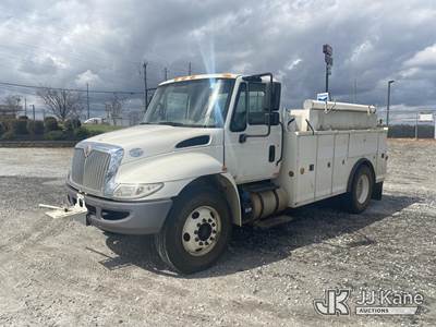 2019 International 4300 URD/Flatbed Truck