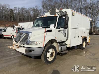 2015 International 4300 Enclosed Utility/Air Compressor Truck