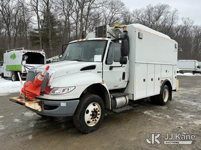 2014 International 4300 Enclosed Utility/Air Compressor Truck