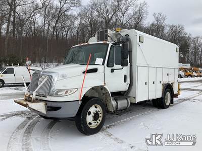 2015 International 4300 Enclosed Utility/Air Compressor Truck