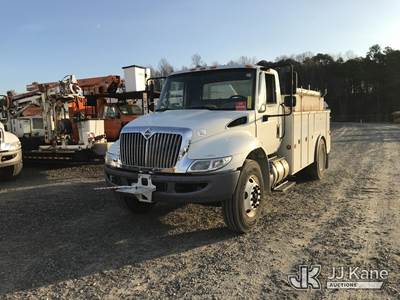 2019 International 4300 URD/Flatbed Truck
