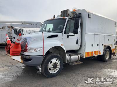 2015 International 4300 Air Compressor/Enclosed Utility Truck