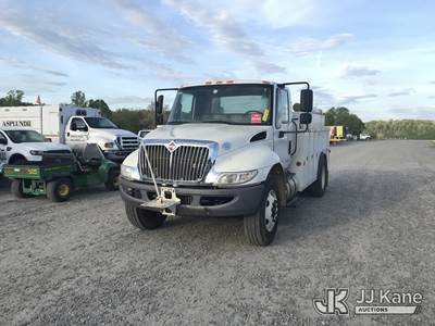 2019 International 4300 URD/Flatbed Truck