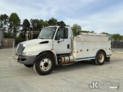 2019 International 4300 URD/Flatbed Truck