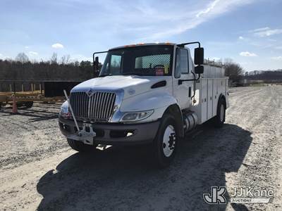 2019 International 4300 URD/Flatbed Truck
