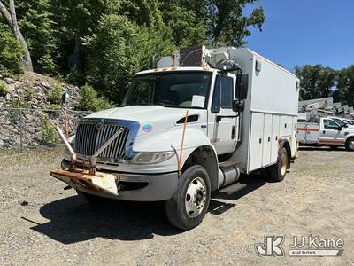 2014 International 4300 Enclosed Utility/Air Compressor Truck