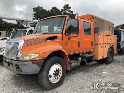 2006 International 4300 Crew-Cab Enclosed Service Truck
