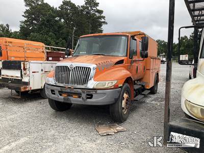 2007 International 4300 Crew-Cab Utility Truck
