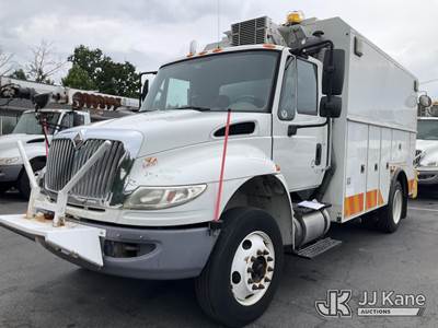 2015 International 4300 Air Compressor/Enclosed Utility Truck