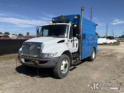 2009 International 4300 Enclosed Utility/Air Compressor Truck