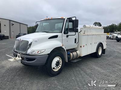 2019 International 4300 URD/Flatbed Truck