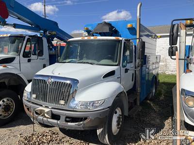 2008 International 4300 Enclosed Utility/Air Compressor Truck