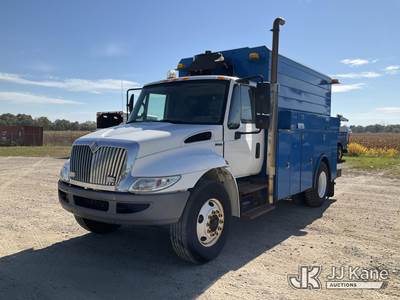 2009 International 4300 Enclosed Utility/Air Compressor Truck