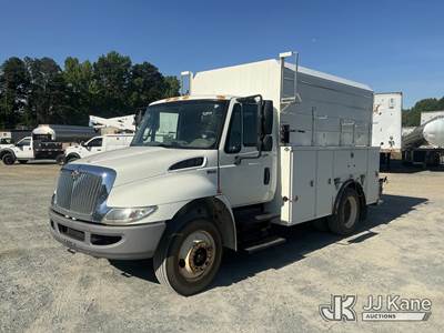 2013 International 4300 LP Enclosed High-Top Service Truck